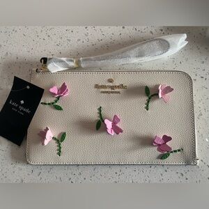 Kate Spade Floral Flowers Appliqué L-Zip Wallet Wristlet